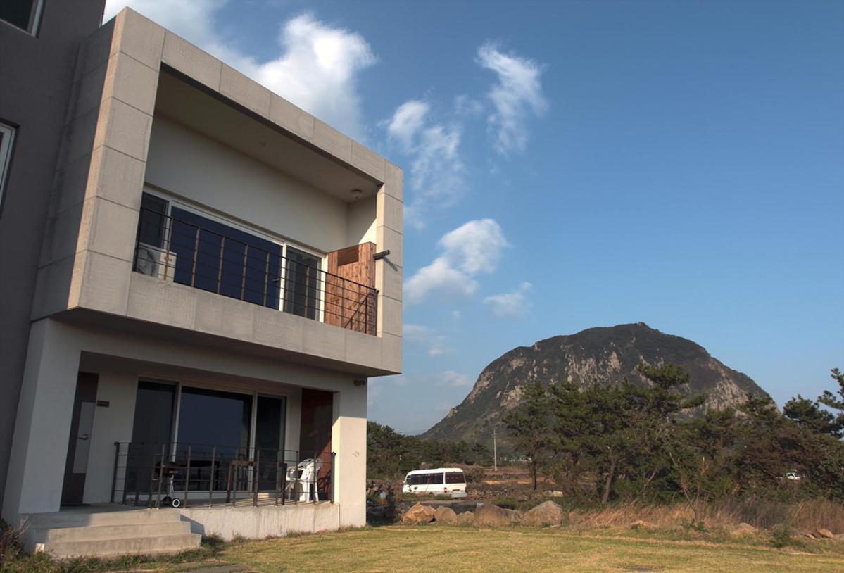 Shall Story Resort Seogwipo Extérieur photo