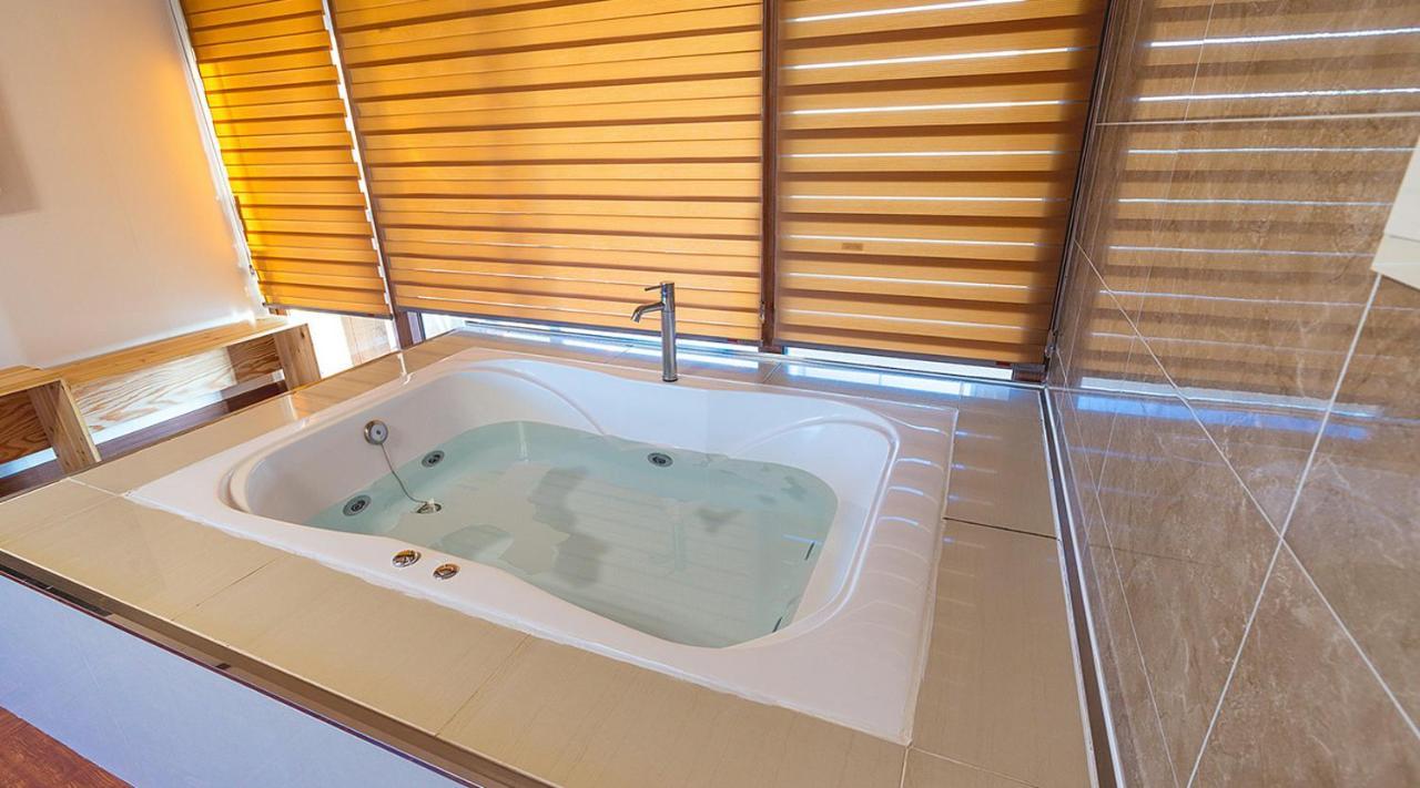 Shall Story Resort Seogwipo Extérieur photo