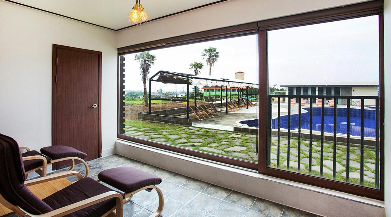 Shall Story Resort Seogwipo Extérieur photo