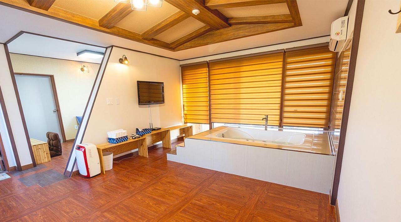 Shall Story Resort Seogwipo Extérieur photo